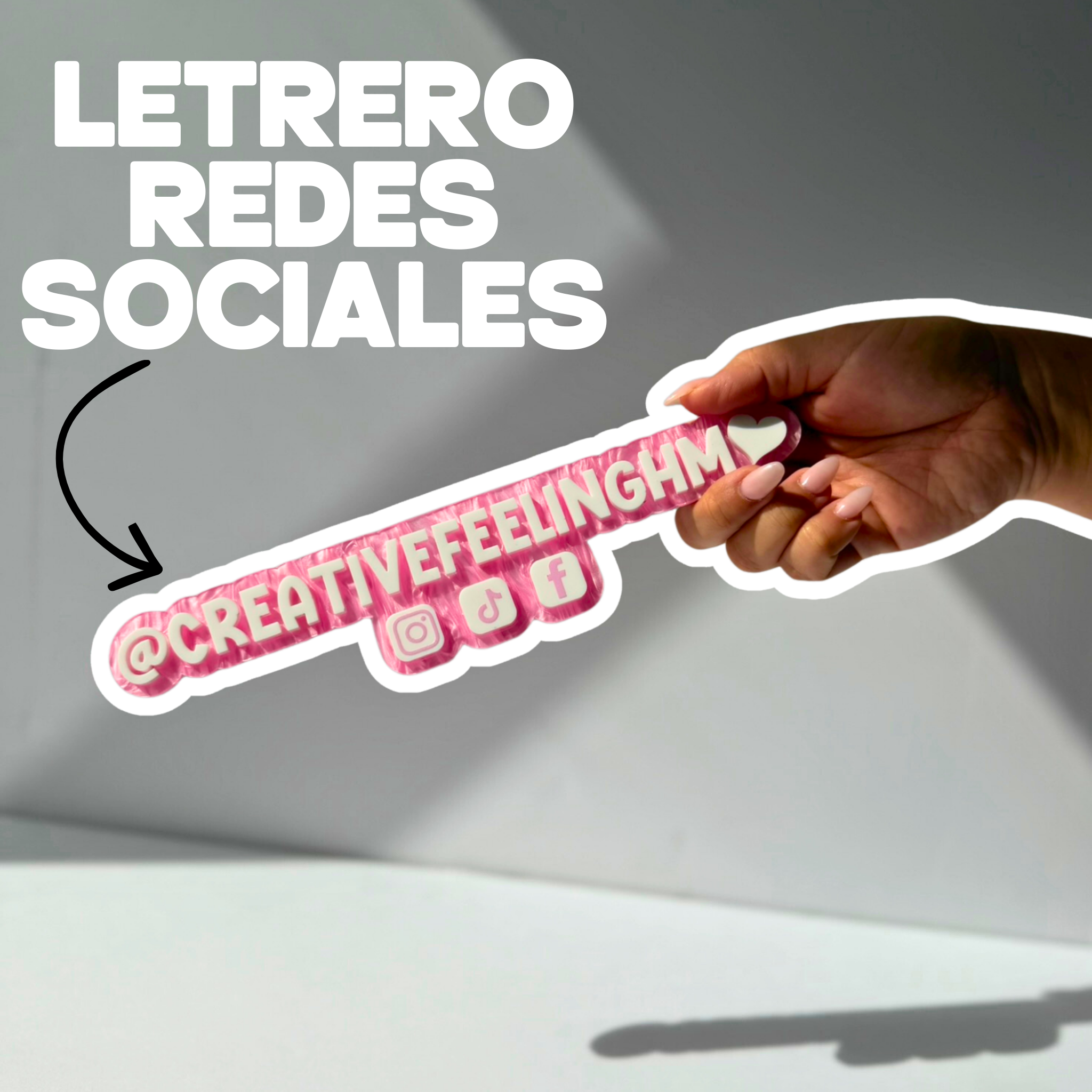 Letrero de Redes Sociales Personalizado en Acrílico | @Usuario + Íconos