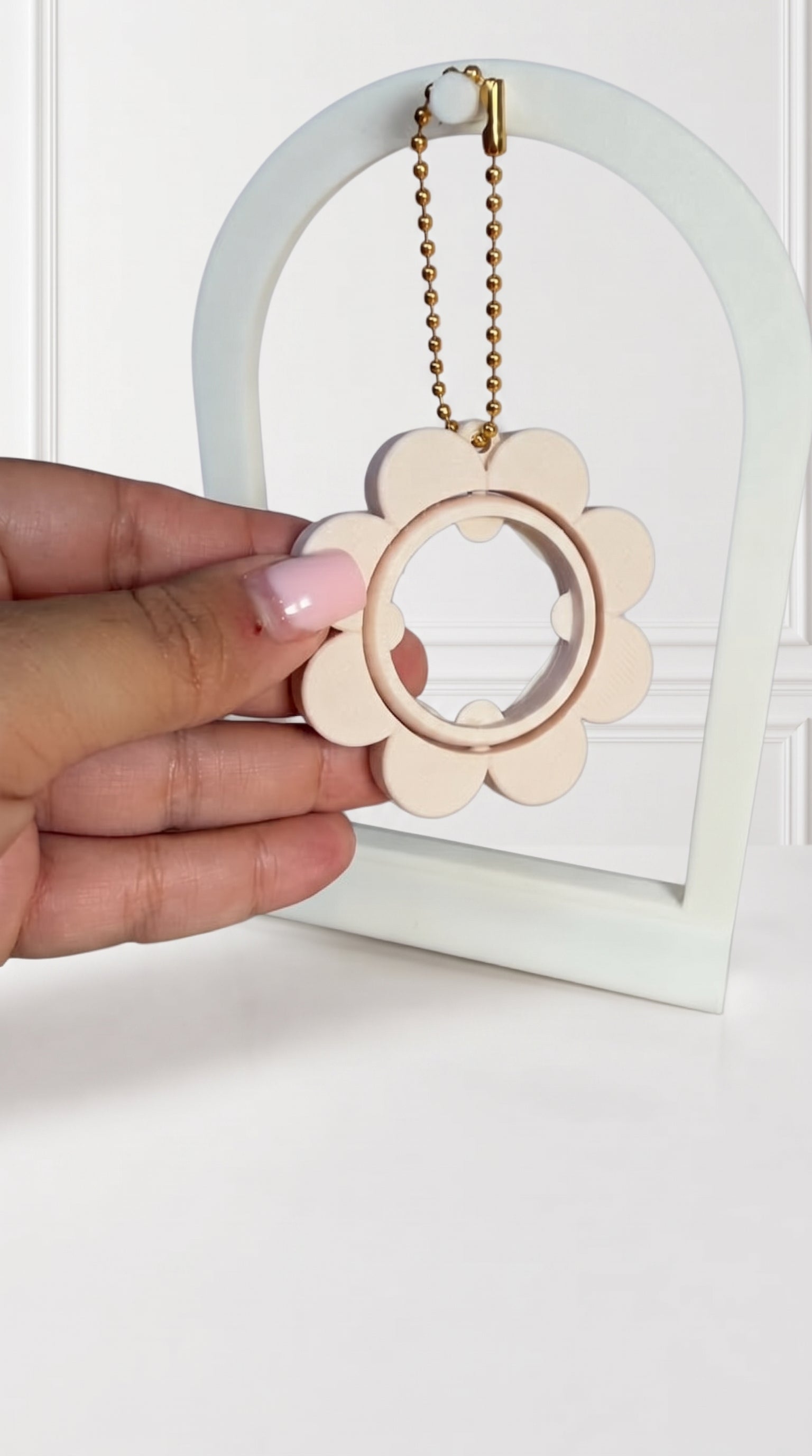 Kit de 4 Llaveros de FLOR giratorio 8 pétalos Personalizable con Botón/ chapa