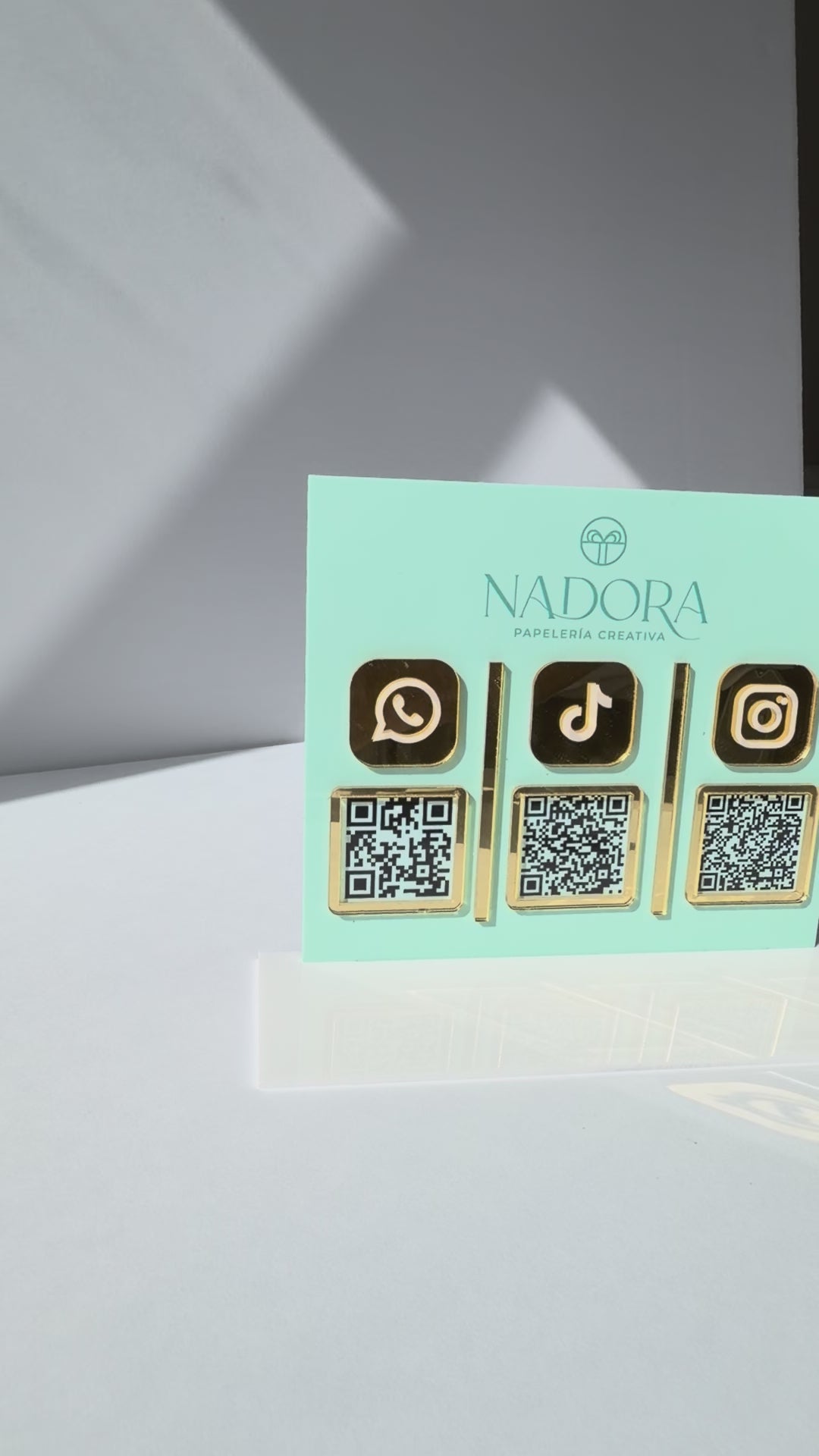 Stand QR Mixto con NFC + QR Personalizado | Redes, Pagos y Links